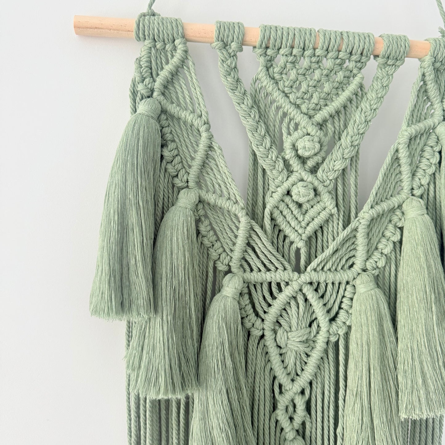 Breeze in Green - Macrame Wall Hanging Boho Wall Decor Tapestry