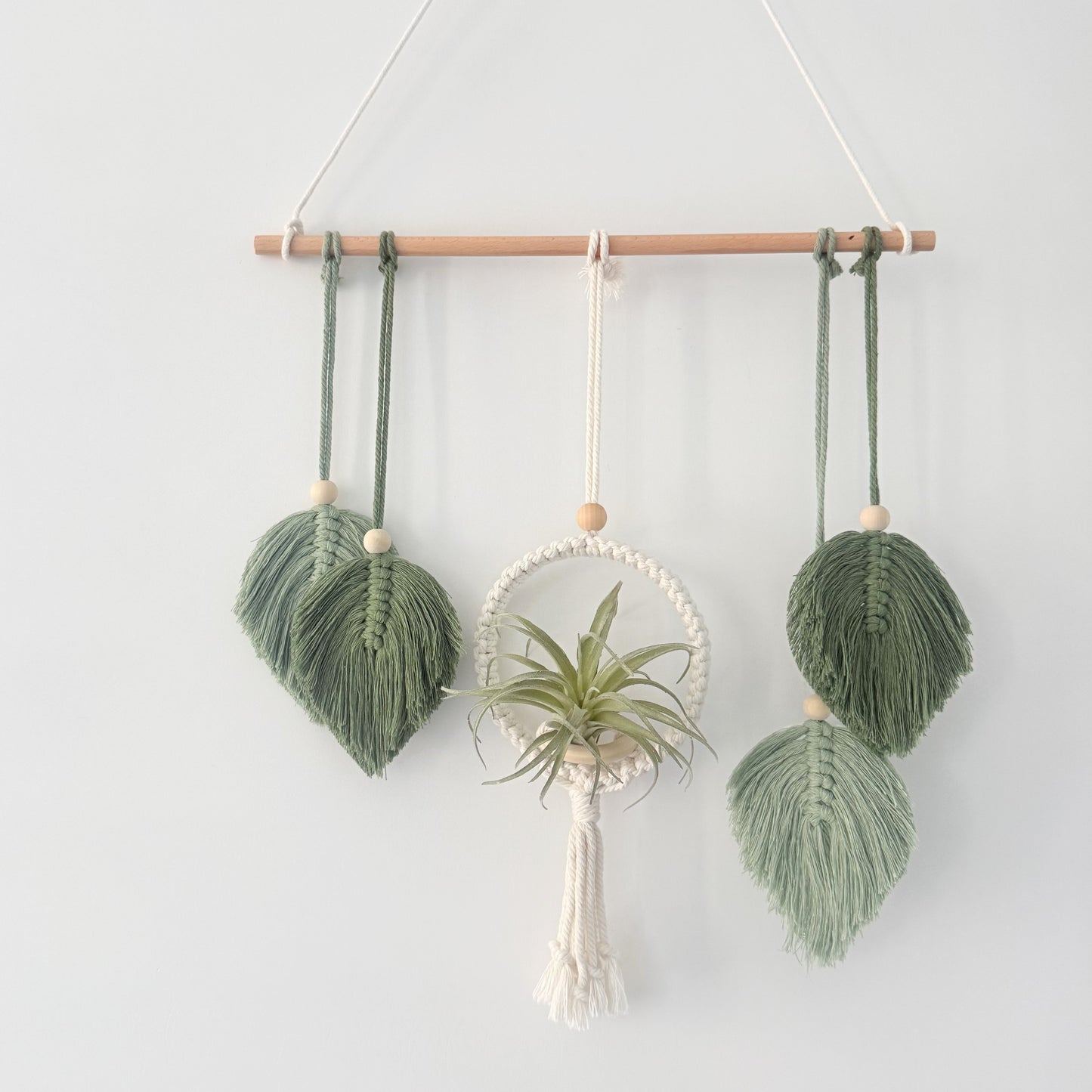 Handmade Macrame Leaf Wall Hanging with Air Plant Holder Boho Home Decor Greenery Display for Dried Flowers or Mini Planters