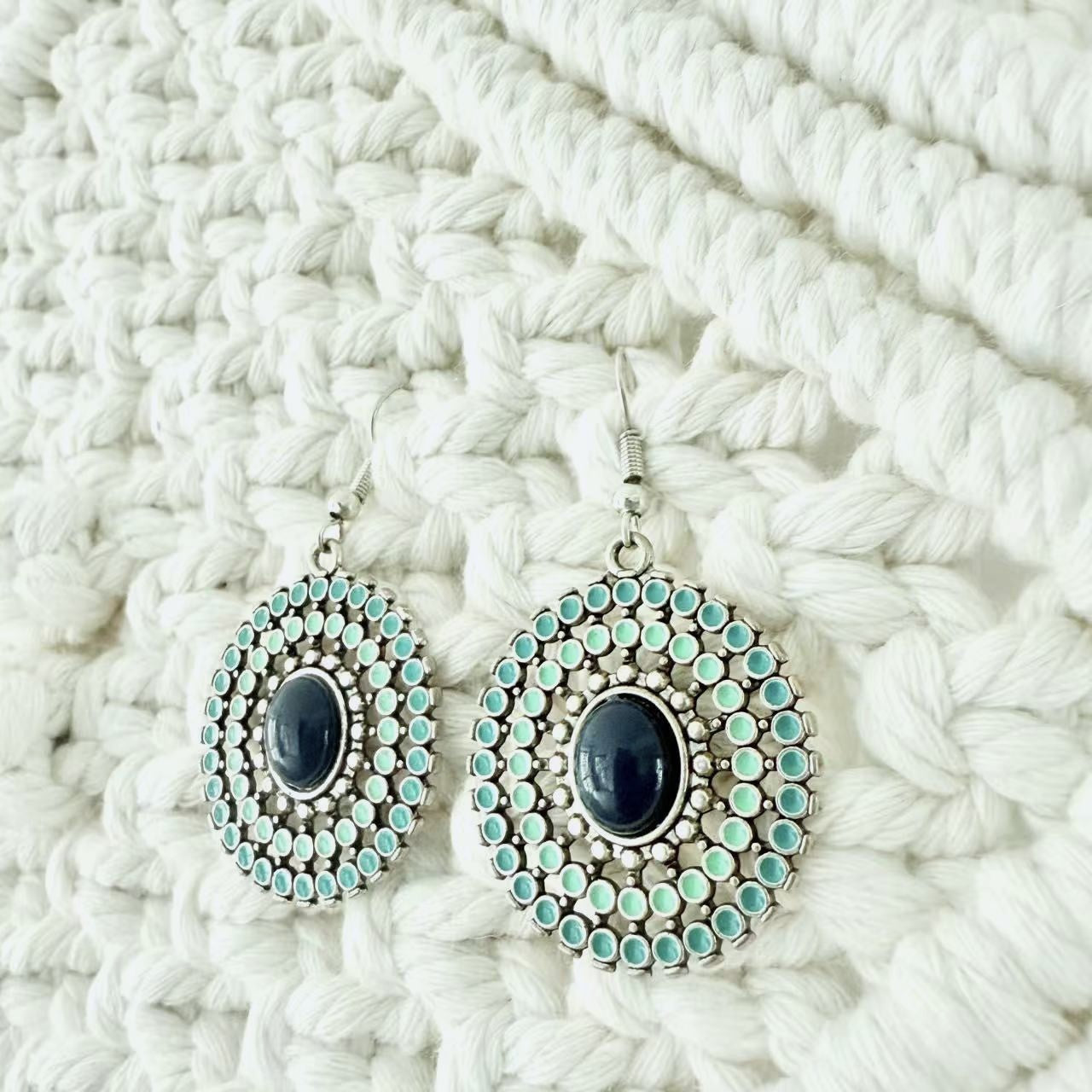 Macrame Jewelry Holder – Boho Wall Decor & Storage for Jewelry