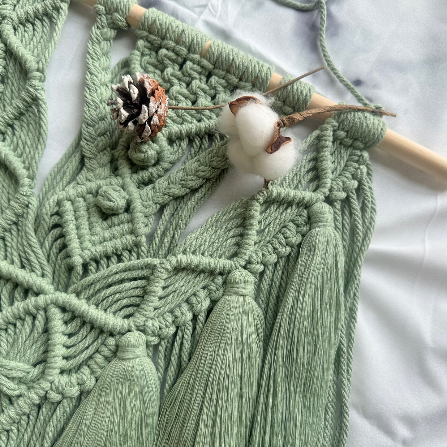Breeze in Green - Macrame Wall Hanging Boho Wall Decor Tapestry